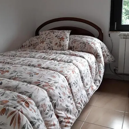 Сasa de vacaciones Agradable Casa De Campo Con Piscina