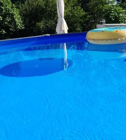 Сasa de vacaciones Agradable Casa De Campo Con Piscina